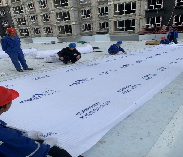 Sistema de drenagem respir&aacute;vel