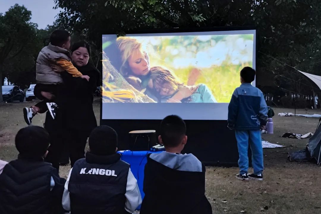 V&aacute; acampar com Canlon