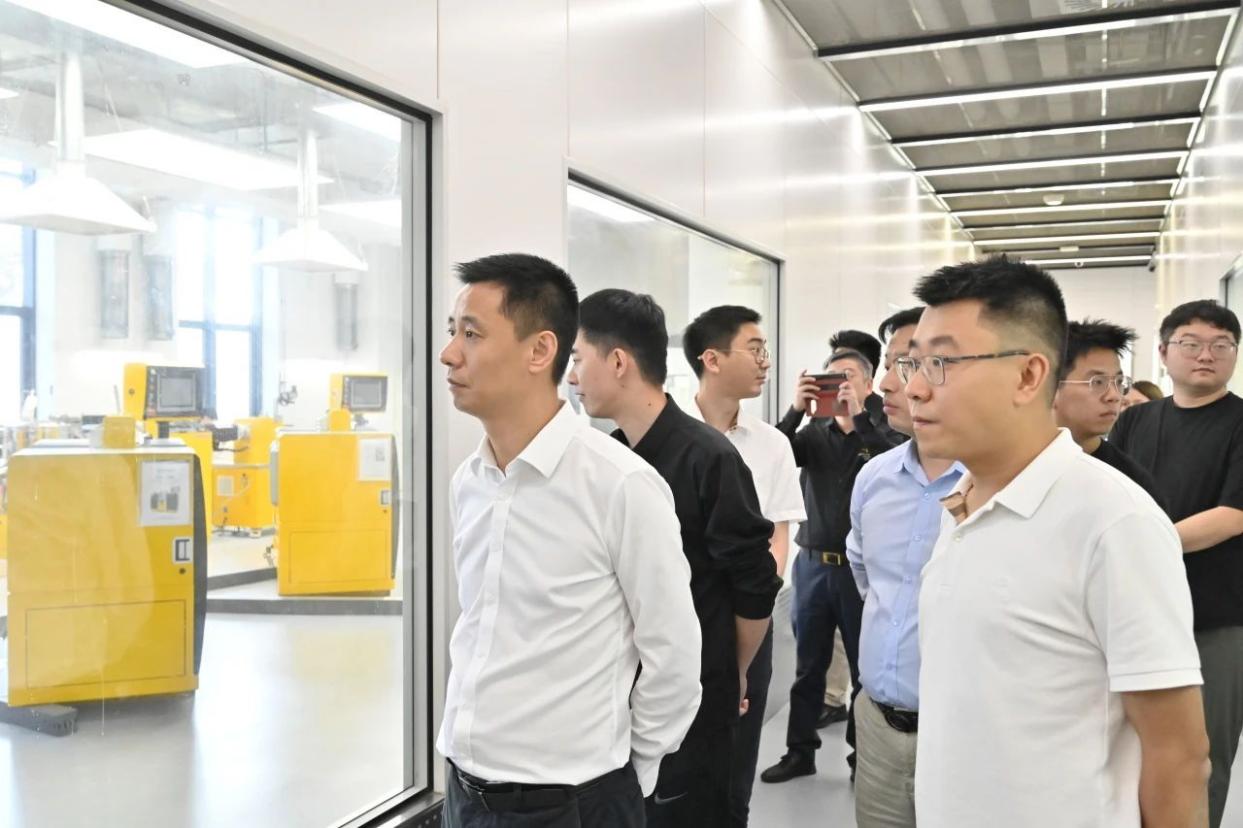 C&acirc;mara de Com&eacute;rcio da Juventude de Wujiang visitou CANLON