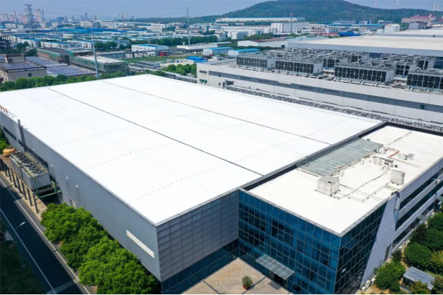 Excelente Canlão |Remodelação de telhados industriais com tecnologia Funeng, sistema de impermeabilização Canlon TPO ajuda!