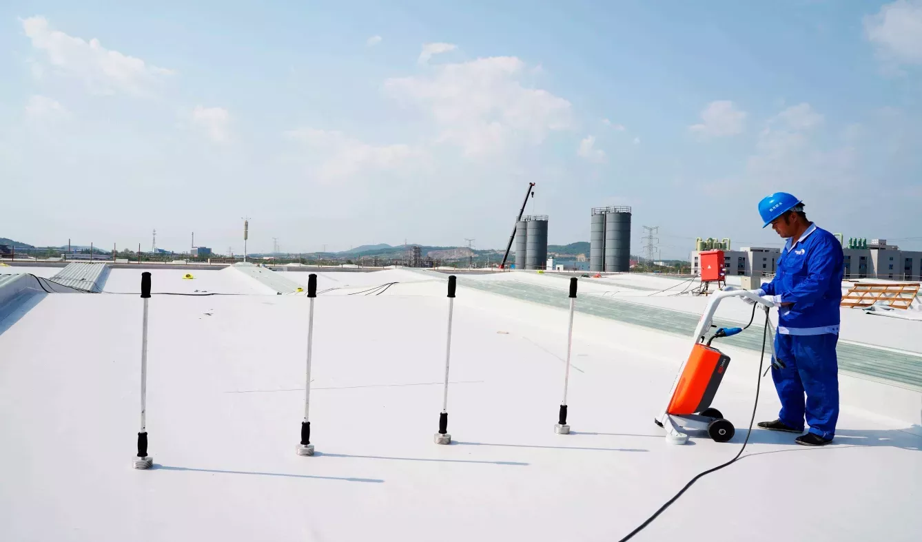 Tópico de Padronização | Solução de fixação mecânica de PVC da Canlon para reparo de telhados de concreto