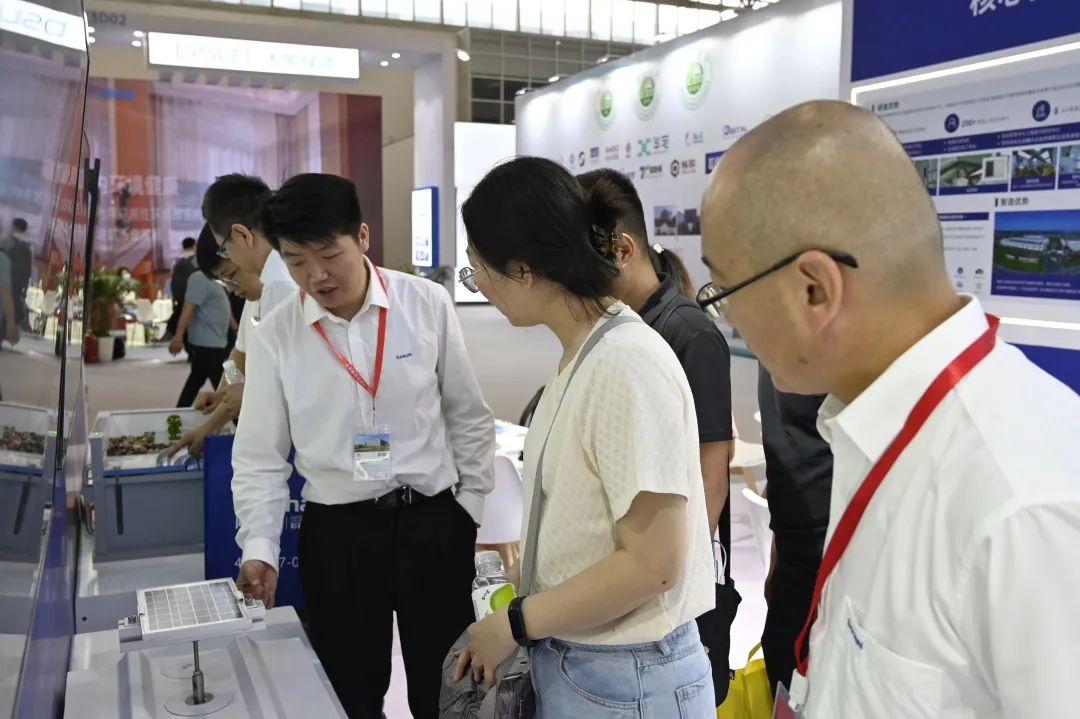 Canlon apareceu na 20&ordf; China Housing Expo