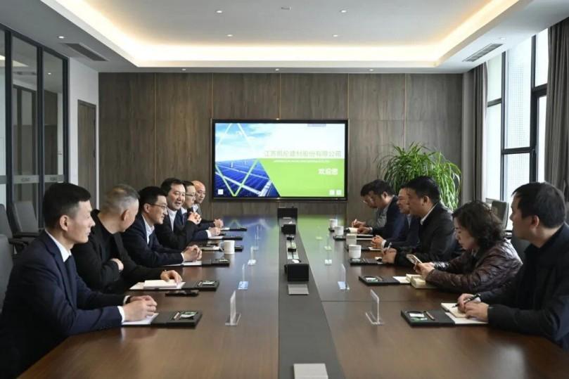 Canlon Empreendedor| Promovendo o Desenvolvimento e Abrindo um Novo Capítulo: Uma delegação liderada por Xia Guoqiang, Secretário do Comitê do Partido da cidade de Qidu, visitou e estendeu suas saudações a Canlon.