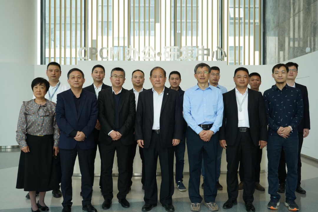 compila&ccedil;&atilde;o de 'Membrana imperme&aacute;vel de poliolefina termopl&aacute;stica refor&ccedil;ada com fibra de vidro (TPO)'