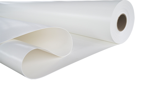 Qual é a diferença entre a membrana TPO e PVC?