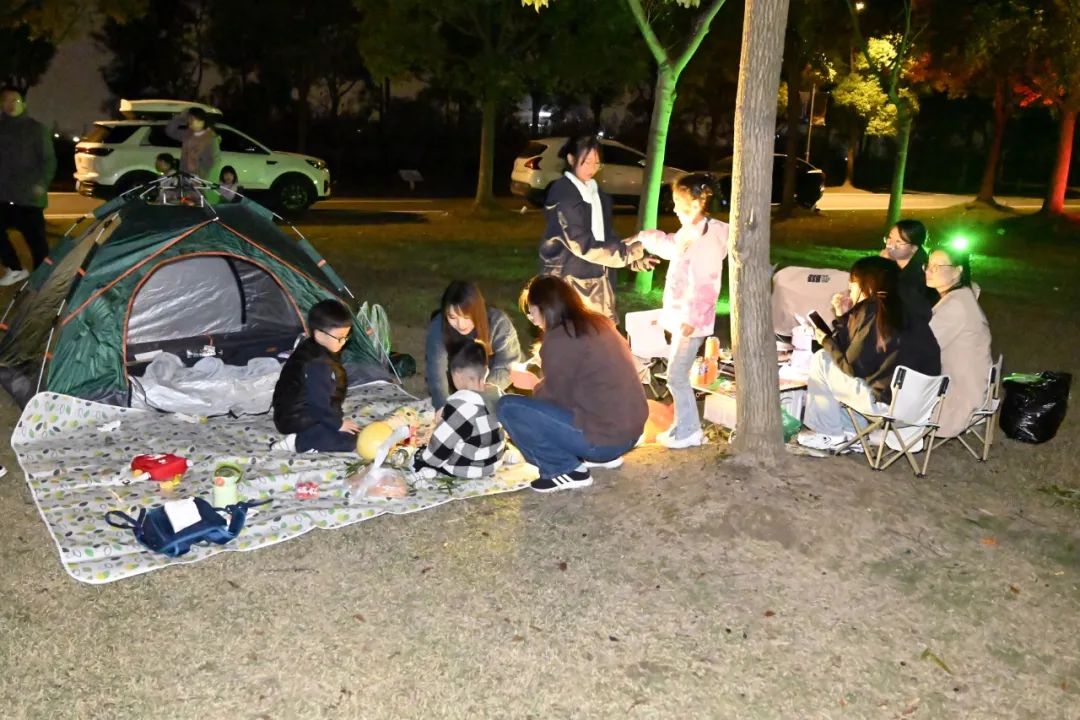 V&aacute; acampar com Canlon